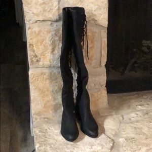 Black knee/thigh high boots